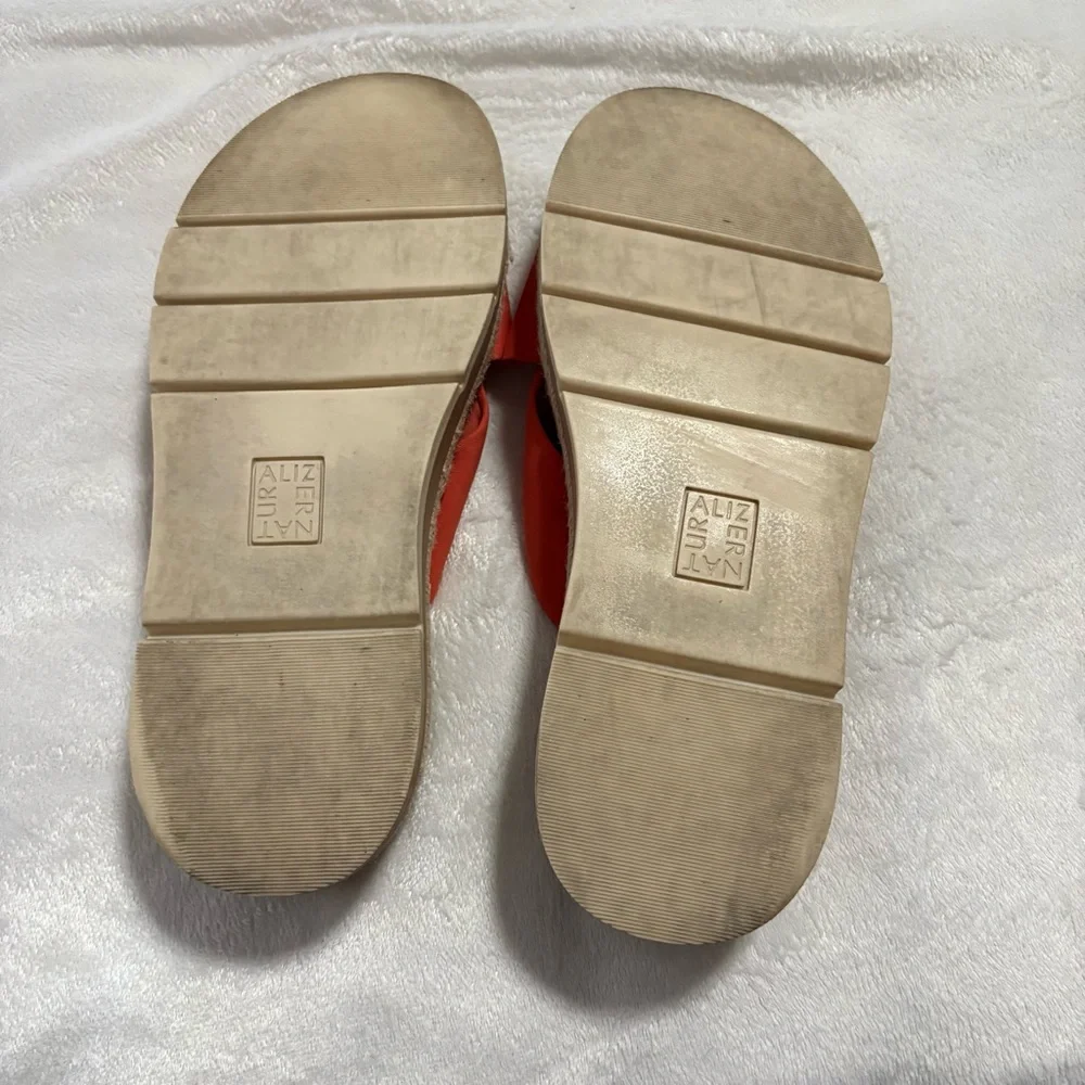 Naturalizer Dayana slide sandal in the Melon Sorbet‎ color.